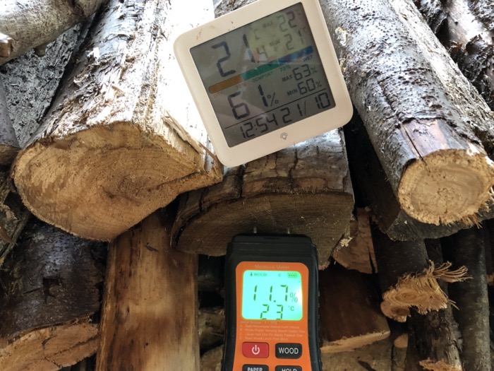 Châtaignier prêt à être brule TH12%